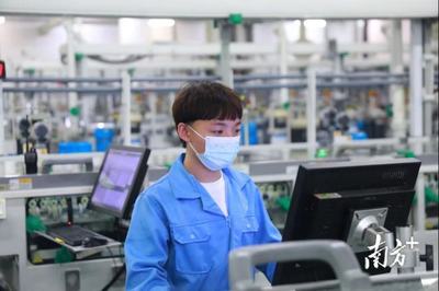 廣東今年推動(dòng)8500家工業(yè)企業(yè)開展技術(shù)改造，激活產(chǎn)業(yè)升級(jí)新動(dòng)能
